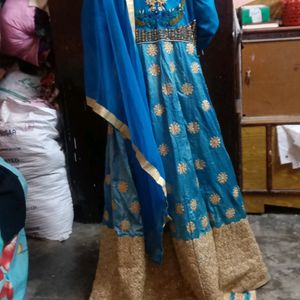 Long Gown For Attractive Look 😍