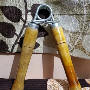 Wooden Handgrippen (Fixed Weight)