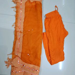 Lyra Legging Aur Dupatta