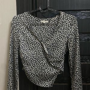 FLORAL SATIN WRAP BLOUSE - H&M