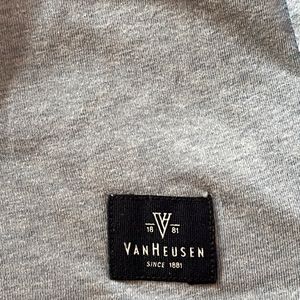 Van Heusen Grey T-shirt (Men’s)