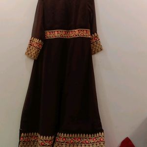 Women Ethnic Gown With Dupatta & Bottom