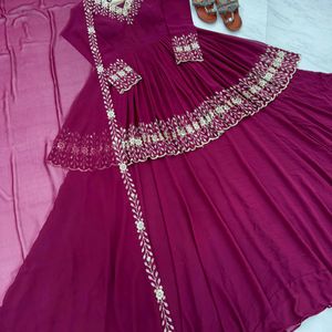 Lehnga And Dupata Set