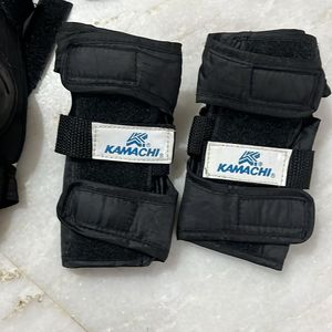 Skating Elbow Guard , Knee Pad And Gloves