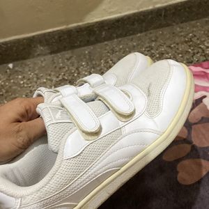Original White Puma Velcro Sneakers