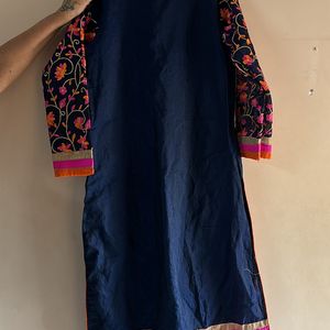 Women Blue Embroidered Cotton Kurta