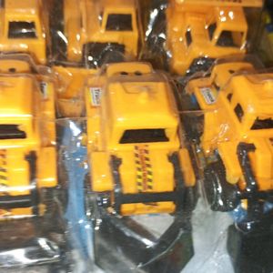 6Toy Trucks