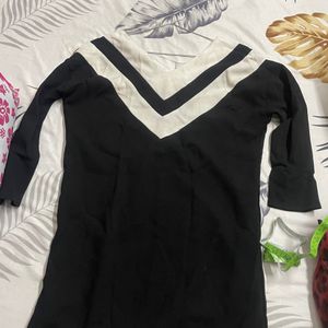 A Cute Black & White Tunic