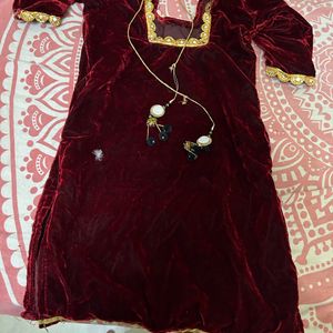 Women Velvet Kurta