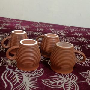 4 Set Ot Shining Clay tea Cups...