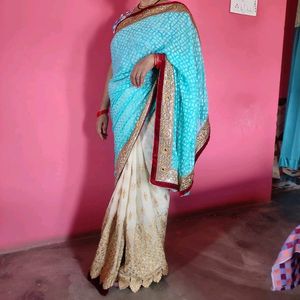 🩵Beautiful Two Color Saree For Woman🩵🤍