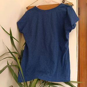 Blue T-shirt For Women.. Soft Fabric