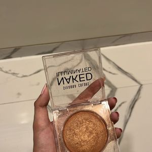 Sivanna colors naked illuminated Highlighter- Gold