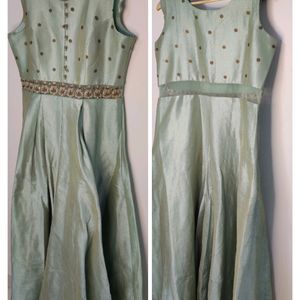 Full Length Kurta Green Sleeveless