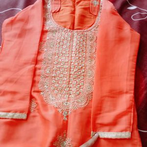 Kurta Set With Dupatta And Pant