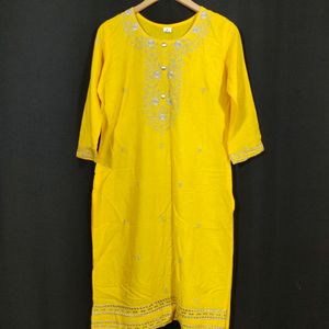 Women Yellow Kurti With Dupatta