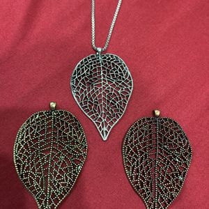 Leaf-shaped Pendant Necklaces