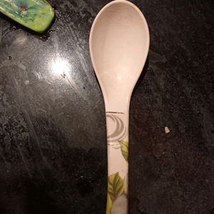 serving spoons