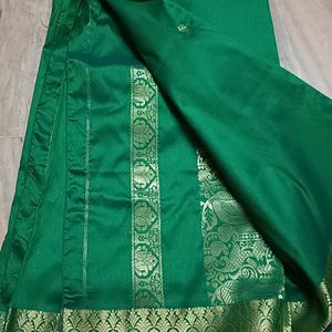 Grab The Splendor Saree