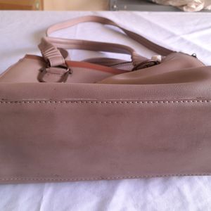 Baggit Tan Brown Handbag