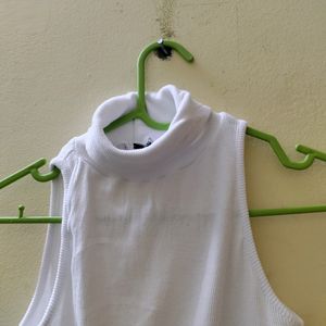 Turtle Neck Ribbed Sleeveless Top