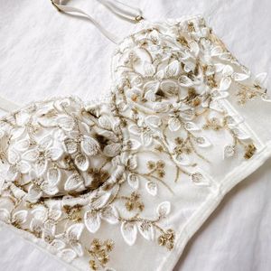 Style white cute top with gold lace flowers