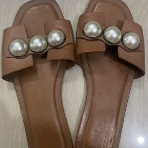 Zara Pearl Sandals🎀