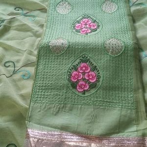 Beautiful Mahendi Color Material