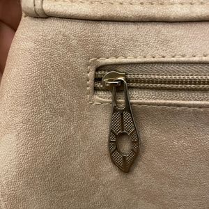 Nude/Khaki Sling Bag With Fringes