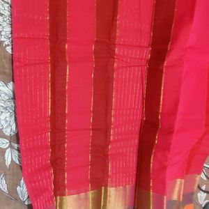 New kanchi cotton Rani Pink And Gold Zari Border