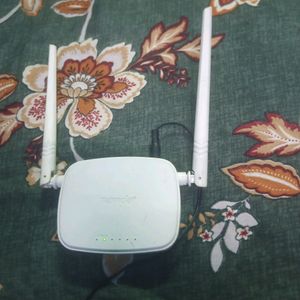 Tenda N300 WiFi Router