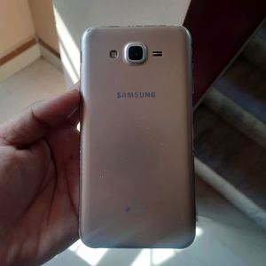 Samsung Galaxy J7