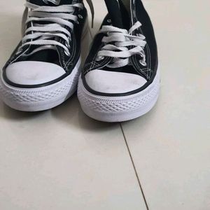 Converse All Star Uk9 Brand New Shoe