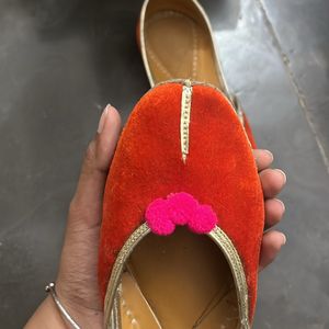 Velvet Orange Jutti