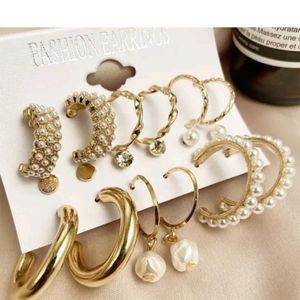 Fashionable Studs Earings Set