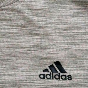 ADIDAS - UNISEX T-SHIRT. no Flaws.