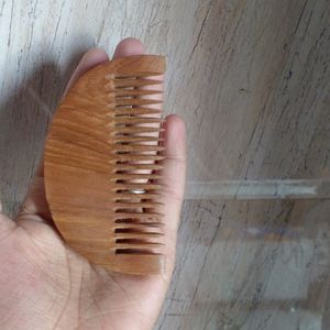 FREE BAG 🛍️ WITH WOOD HAIR COMB