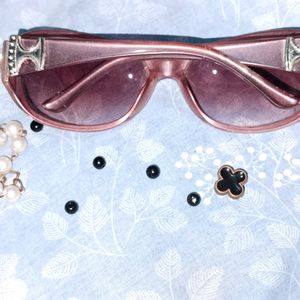 Best Sunglasses For Classic Women ⚜️