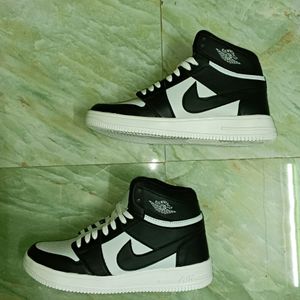 Offer 🎉🎉🎉 ( Air Jordan Shoes For Men)