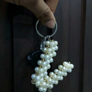 Handmade Pearl Initial V Keychain