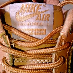 Original NIKE AIR FORCE 1 FLAX Supreme (LIKE NEW)