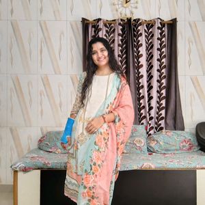 Kurta Pant And Dupatta Set