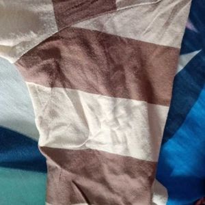 Brown Crop T-Shirt with White Collar-Korean Style