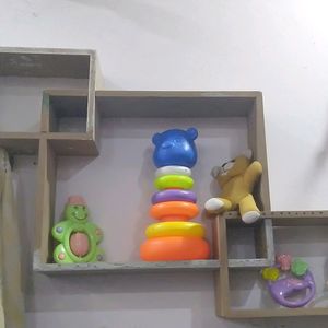 Last Price Drop Wall Decor Shelf 3 Piece Set