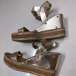 Golden Heels Platform Wedges