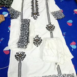 Organza Detailing Kurta Set