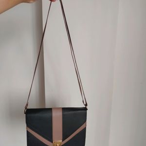 Sling Bag