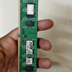 Star Light DDR 2 RAM IN MINT CONDITIONS