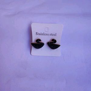 Rose Gold Black Swan Korean Stud Earrings