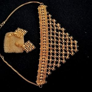 City gold Necklace With Earrings